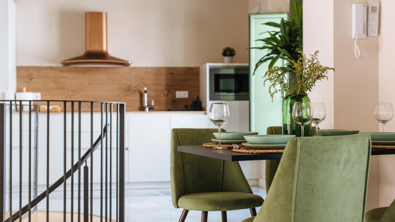 Rocio Suites Apartments Севилья Экстерьер фото